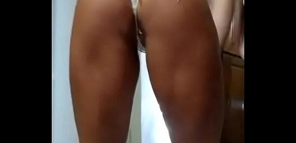  Bruninha Fitness twat wiggling with shorts tucked in ass